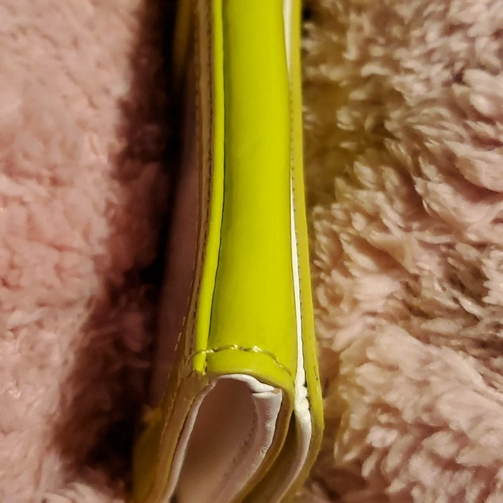 Kate Spade Sour Apple Green Patton Leather Wallet - Picture 6 of 17